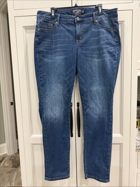 Torrid #Feel The Fit 16R Boyfriend Straight Vintage Stretch Medium Wash Jeans